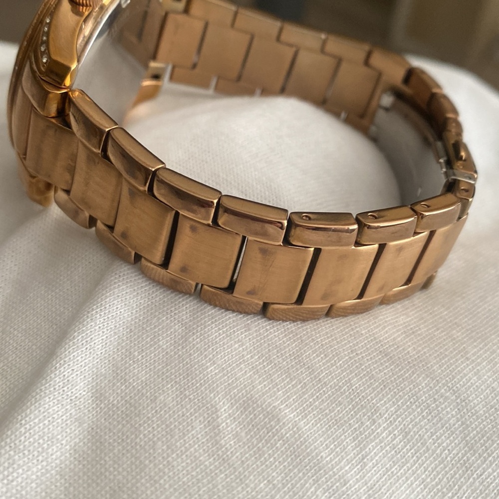 Michael Kors Women's Watch - Picture 6 of 8